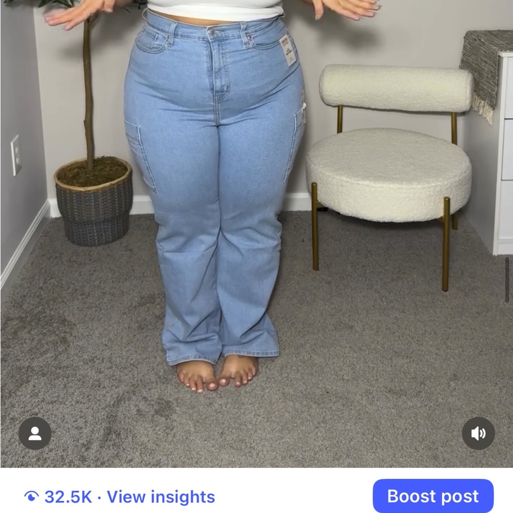 Women's Light Blue Jeans
